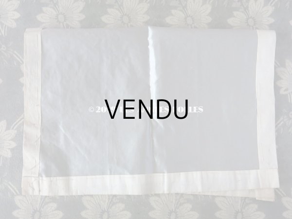 画像7: アンティーク リボン刺繍のパネル イニシャル入り シルクサテンのファブリック  (7)