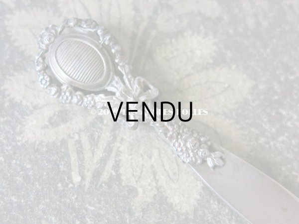 画像10: 1900年代 アンティーク シーリングスタンプ & ブックマーク・ペーパーカッターのセット リボンと花のガーランド　 (10)