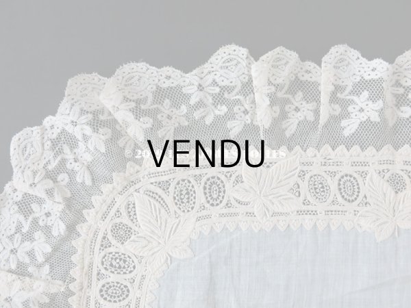 画像4:  19世紀 アンティーク  結婚式のハンカチ リーフ柄＆モノグラム【LR】 のホワイトワーク & 手編みのヴァランシエンヌレース (4)