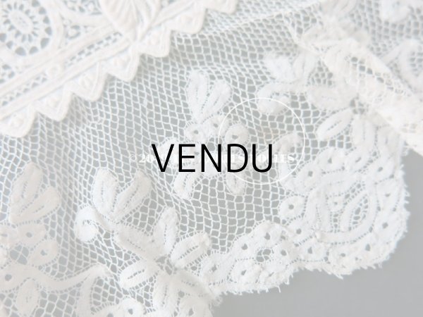 画像18:  19世紀 アンティーク  結婚式のハンカチ リーフ柄＆モノグラム【LR】 のホワイトワーク & 手編みのヴァランシエンヌレース (18)