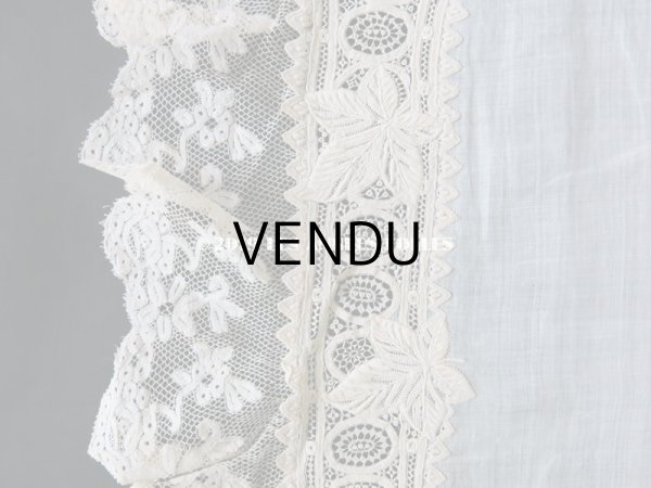 画像6:  19世紀 アンティーク  結婚式のハンカチ リーフ柄＆モノグラム【LR】 のホワイトワーク & 手編みのヴァランシエンヌレース (6)