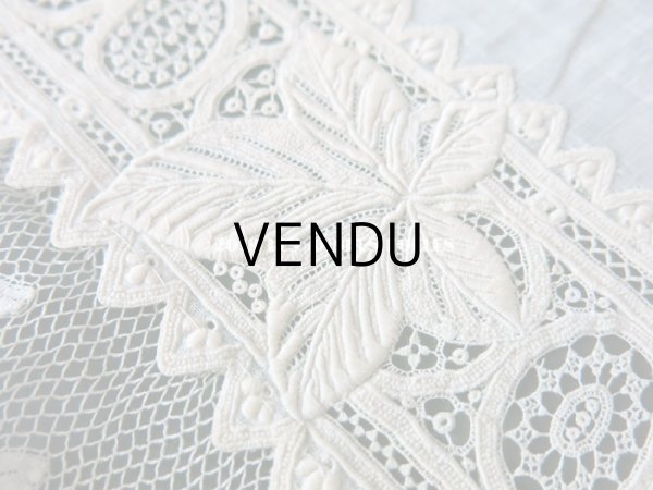 画像17:  19世紀 アンティーク  結婚式のハンカチ リーフ柄＆モノグラム【LR】 のホワイトワーク & 手編みのヴァランシエンヌレース (17)