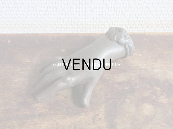 画像3: 19世紀 アンティーク リングを付けた右手 ジュエリースタンド＆ペーパーウェイト (3)