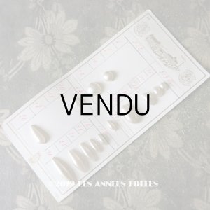 画像: 1890年代 アンティーク  サンプラー 吹きガラスのパールのビーズ＆カボション　- AS&JHJS -