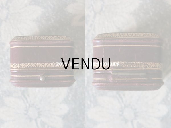 画像4: アンティーク 本革製 ジュエリーボックス 金彩入り ボルドー リングボックス (4)