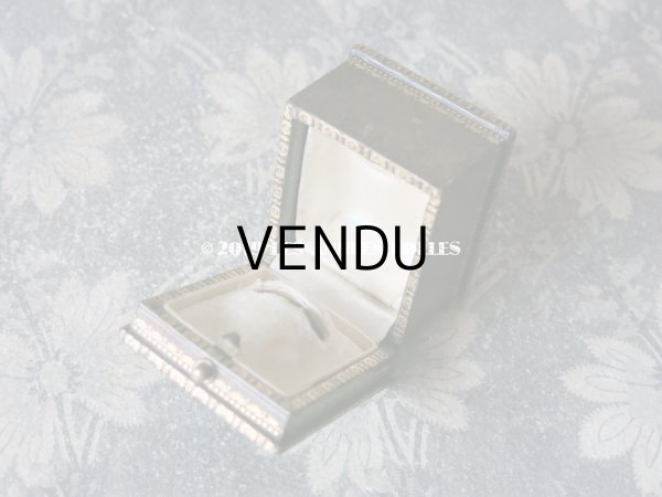 画像6: アンティーク 本革製 ジュエリーボックス 金彩入り カーキ リングボックス (6)