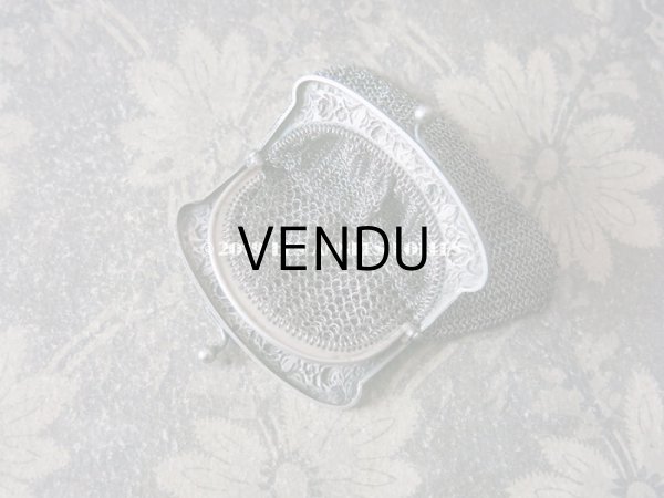 画像4: 1900年代 アンティーク シルバー製 メタルメッシュ コインケース 内ポケット付 薔薇とリボンのガーランド (4)