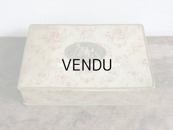 画像2: 1900年代 アンティーク 薄紫色のリボン & 薔薇のガーランド  カルトナージュボックス (2)