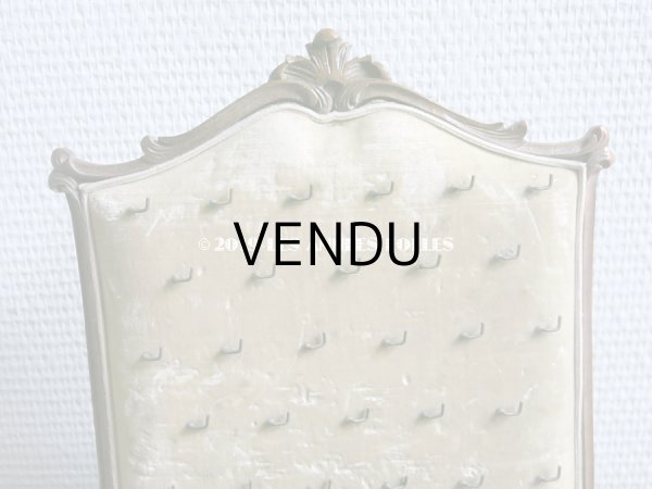 画像3: アンティーク  ジュエリースタンド ジュエリーショップのプレザントワール ペンダントトップ & メダイユ用 (3)