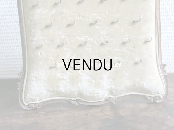 画像4: アンティーク  ジュエリースタンド ジュエリーショップのプレザントワール ペンダントトップ & メダイユ用 (4)