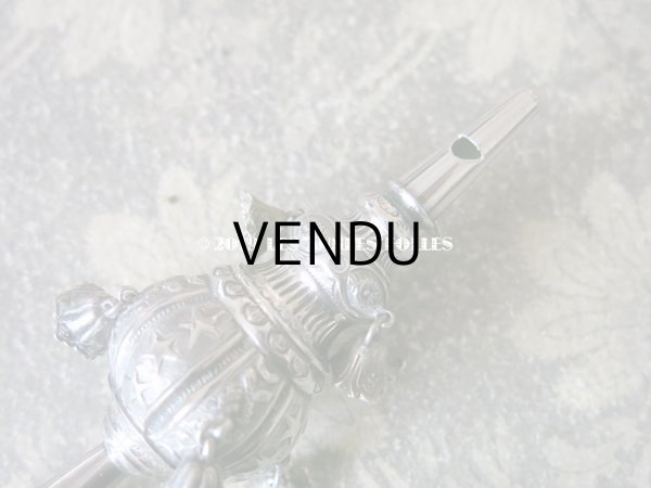 画像3: 19世紀 ナポレオン3世時代 アンティーク ラトル シルバー製 星＆花柄 (3)