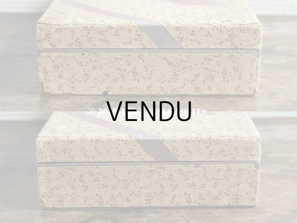 画像11: 1900年代 アンティーク ビーズ入り木箱 淡いピンクの小さな薔薇模様  PERLES 子供用玩具 (11)