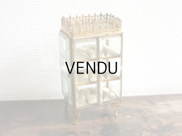 画像3: アンティーク ３段のシルク製クッションのジュエリーケース (3)