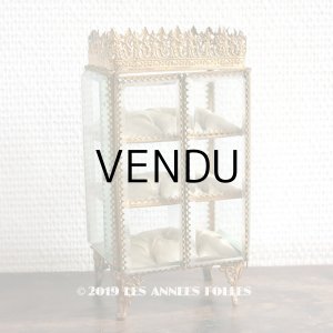 画像: アンティーク ３段のシルク製クッションのジュエリーケース