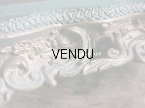 画像10: 19世紀末 アンティーク ロカイユ装飾の台座 グリーンのベルベット　(721) (10)