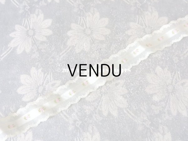 画像2: 1850年代 アンティーク シルク製リボン ピンクの小さな花の刺繍入り 85cm (2)