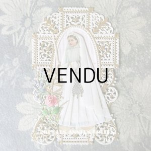 画像: 【クリスマスセール2019対象外】 1900年 アンティーク カニヴェ コミュ二オンの少女 透かし柄 ホワイト＆ゴールド