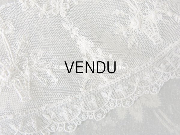 画像3: 1900年代 アンティーク 薔薇の花かご刺繍入りレース  (3)