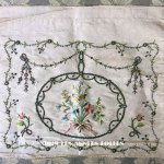 画像: 18世紀 アンティーク シルク製 刺繍入り ファブリック 