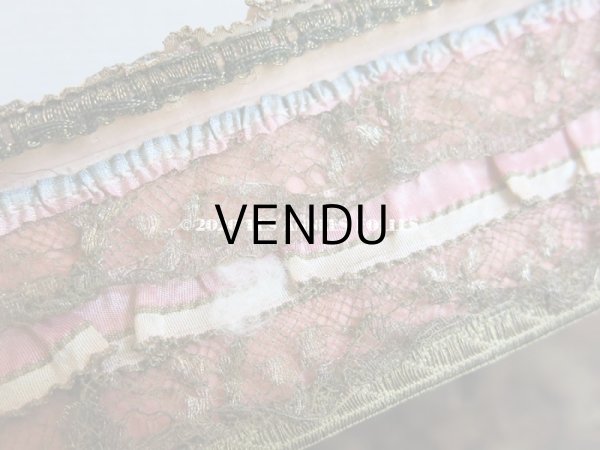 画像9: 未使用 アンティーク リボン刺繍 & ロココトリムの手鏡 ボックス入り (9)