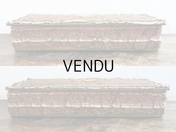 画像4: 未使用 アンティーク リボン刺繍 & ロココトリムの手鏡 ボックス入り (4)