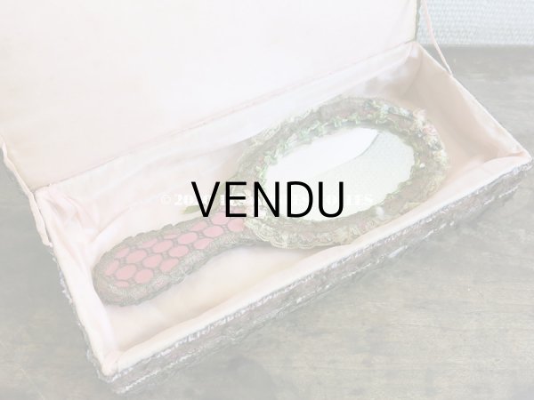 画像10: 未使用 アンティーク リボン刺繍 & ロココトリムの手鏡 ボックス入り (10)