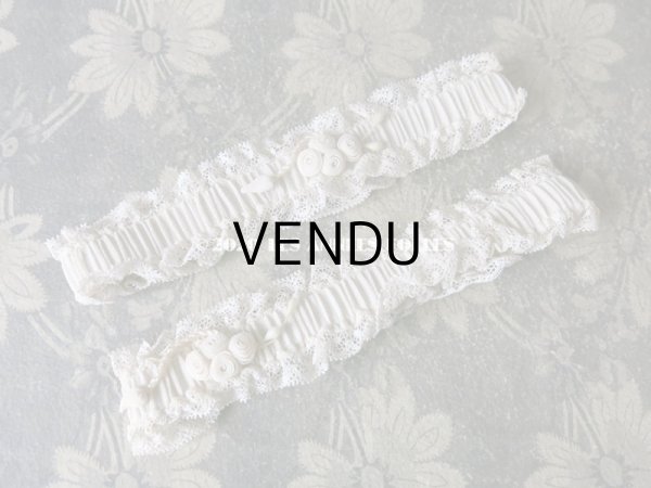 画像3: アンティーク 花嫁の靴下どめ  ジャルティエ レース＆ロココモチーフ付 (3)