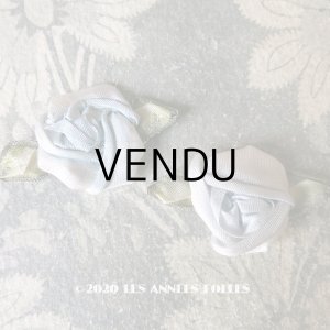 画像: アンティーク ブルーの薔薇のロココモチーフ 