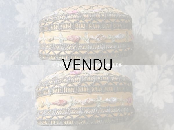 画像4: *蚤の市*アンティーク シルク製ロココトリム付 パウダーボックス  (4)