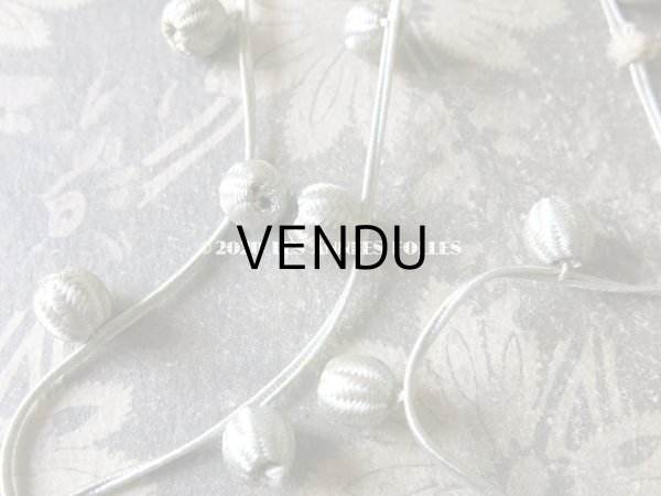 画像3: 1900年代 アンティーク シルク製 ポンポン付 トリム パウダーブルー (3)