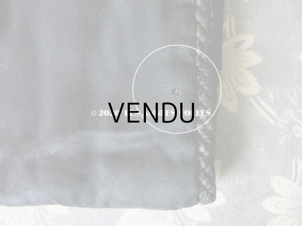 画像6: アンティーク ハンキーケース 黒 モノグラム刺繍 ハンカチ用ポシェット  (6)