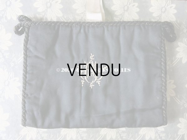 画像3: アンティーク ハンキーケース 黒 モノグラム刺繍 ハンカチ用ポシェット  (3)