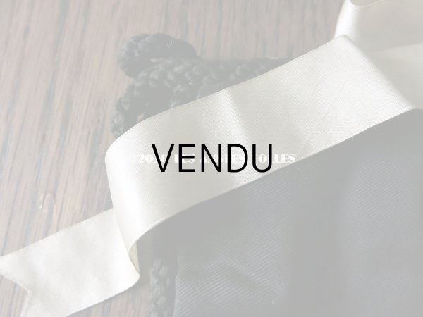 画像9: アンティーク ハンキーケース 黒 モノグラム刺繍 ハンカチ用ポシェット  (9)