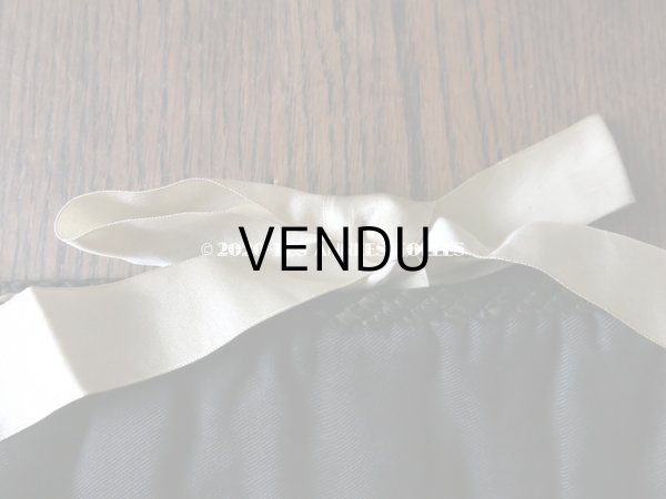 画像8: アンティーク ハンキーケース 黒 モノグラム刺繍 ハンカチ用ポシェット  (8)