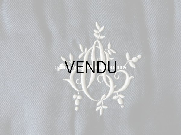 画像5: アンティーク ハンキーケース 黒 モノグラム刺繍 ハンカチ用ポシェット  (5)