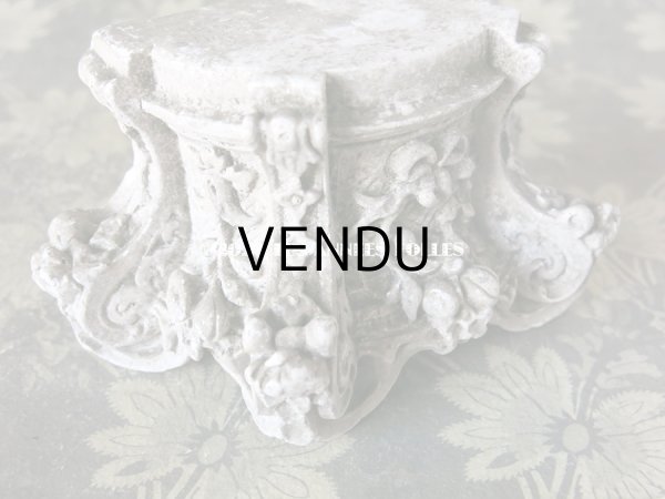 画像9: アンティーク 石膏の小さな台座 リボンのガーランド (9)