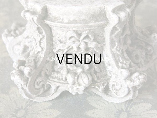 画像10: アンティーク 石膏の小さな台座 リボンのガーランド (10)