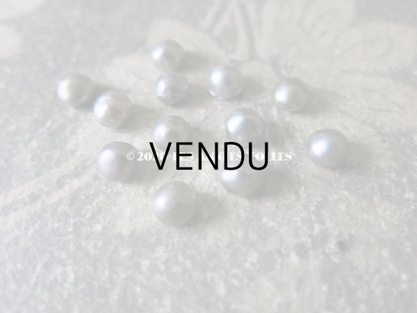 画像2: アンティーク 吹きガラス製 1穴 蝋入り パール カボション シルバー スフレビーズ  約6.1〜6.2mm (2)