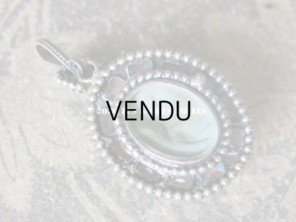 画像9: 19世紀 アンティーク サフィレットのロケットペンダント ルルドの泉のスーベニア ペンダント (9)