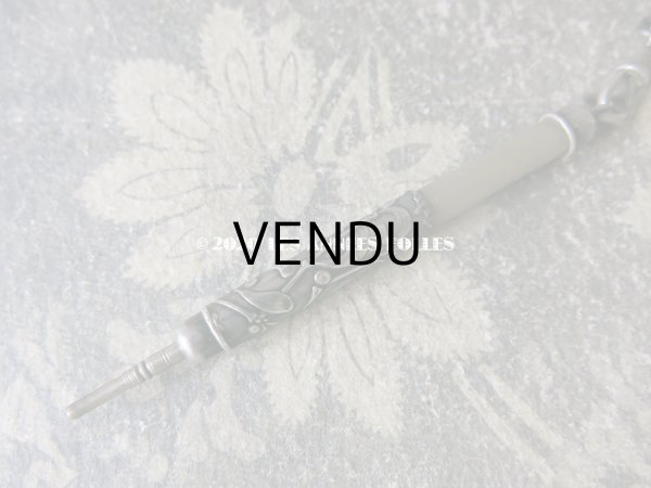 画像8: 1900年代 アンティーク シルバー製 シャトレーヌ ヤドリギ (8)