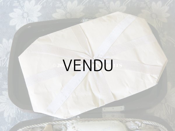 画像4: 1894年 アンティーク コフレ ボックス入り香水瓶 ＆ オードトワレの香水瓶 & パウダーボックス & 石鹸 VIOLETTES DE PARME - L.T.PIVER - (4)