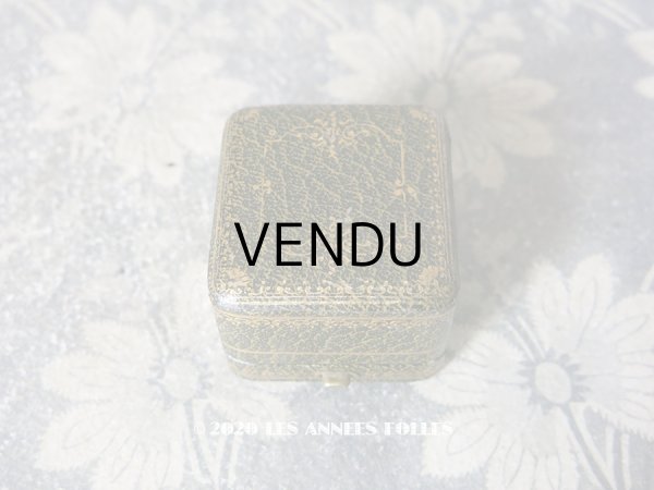 画像1: アンティーク ジュエリーボックス 金彩入り グリーン リングボックス (1)