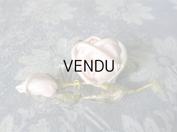 画像9: アンティーク 球状 淡いピンクの薔薇のロココモチーフ  (9)