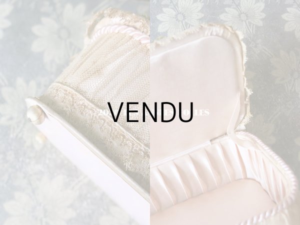 画像11: 1910年代 アンティーク 淡いピンクのグローブケース 薔薇のロココトリム＆レースの装飾  (11)