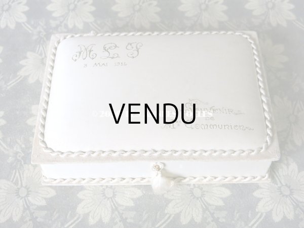 画像3: 1911年　アンティーク シルク製 初聖体のドラジェボックス プルミエール・コミュニオン (3)