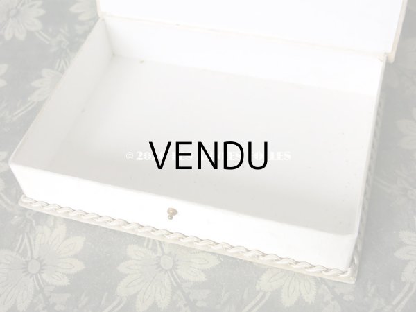 画像11: 1911年　アンティーク シルク製 初聖体のドラジェボックス プルミエール・コミュニオン (11)