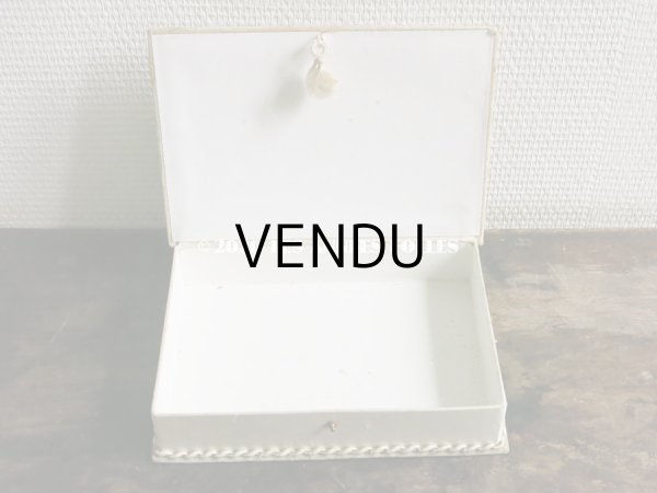 画像9: 1911年　アンティーク シルク製 初聖体のドラジェボックス プルミエール・コミュニオン (9)