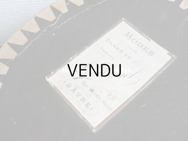 画像18: 19世紀末 アンティーク 小さな女の子用 帽子 箱付き パウダーピンクのシルクサテン＆シルクシフォン (18)