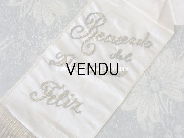 画像4: 1899年 アンティーク コミュニオンの腕章 メタル刺繍入り (4)