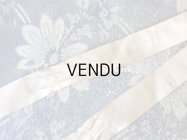 画像11: アンティーク シルクシフォンのフリル & フィレレースのハンキーケース　ポシェット アイボリー色 (11)